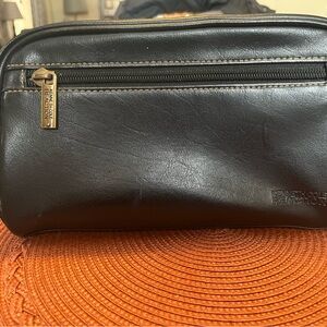 Kenneth Cole Reaction Dark Brown Leather Toiletry Bag